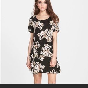 ASTR the label - Black floral babydoll dress
